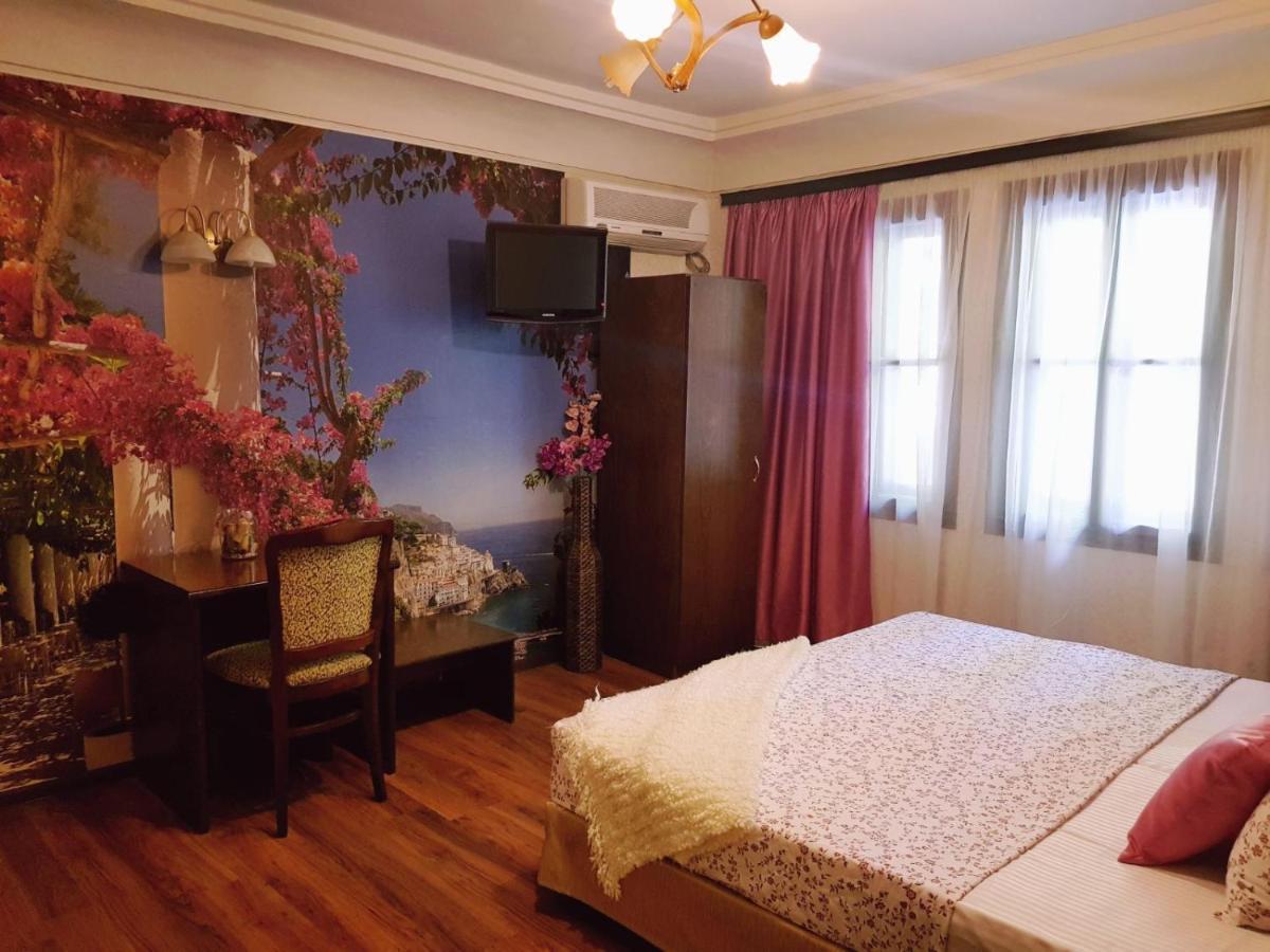 Hotel Minaliat Vek Shumen Ngoại thất bức ảnh