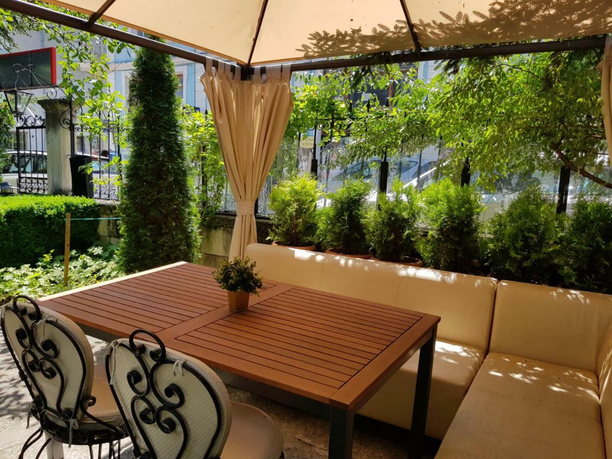 Hotel Minaliat Vek Shumen Ngoại thất bức ảnh